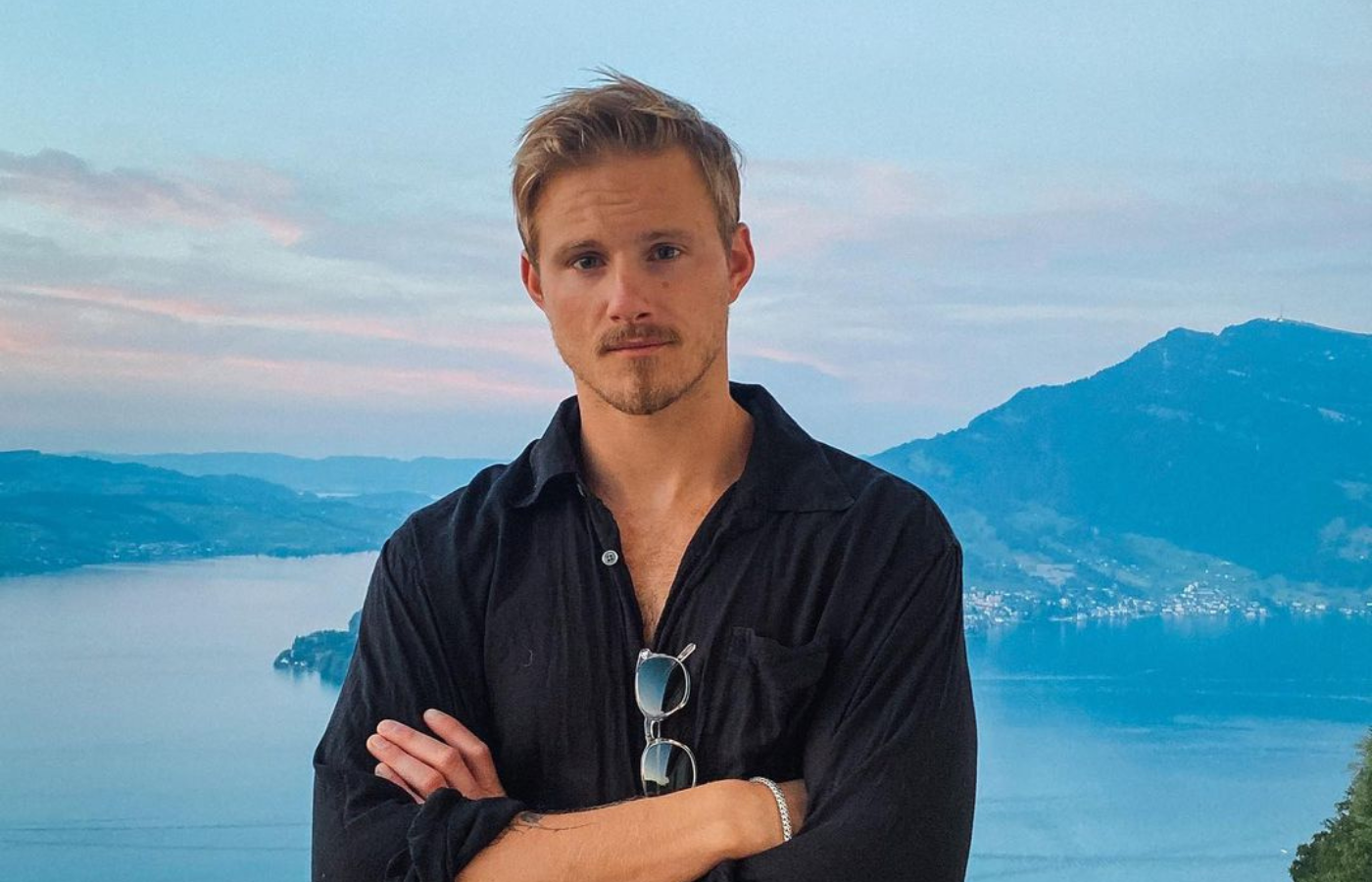 Em seu perfil oficial do Instagram o ator Alexander Ludwig (Bjorn