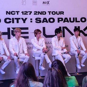 É a primeira vez que o NCT 127 desembarca no Brasil e o grupo já chegou com três shows marcados para os dias 18, 19 e 20 de janeiro com a turnê “Neo City - The Link”. Os artista aproveitaram para conversar com a imprensa antes do show e citaram a expectativa sobre o novo álbum, que estreia em 30 de janeiro.