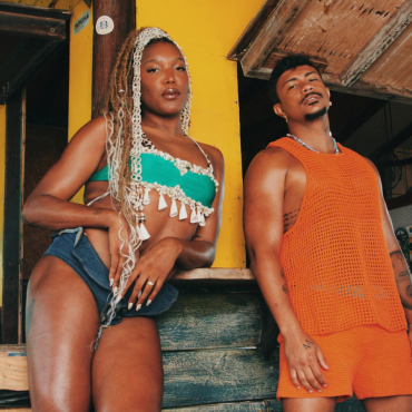 Intitulado “Clima”, o single é o segundo a ser revelado do próximo disco da artista baiana (previsto para este ano) e sucede a faixa “Mapa de Estrelas”, que foi lançada no fim de 2022.