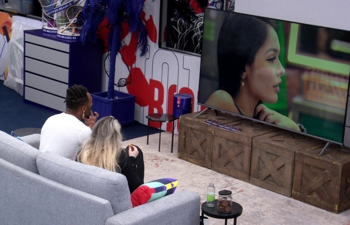 Fred Nicácio e Marília adquiriram 69,26% dos votos e agora estão na berlinda dentro do "Quarto Secreto". Agora, o público vai decidirr qual integrante da dupla deve se despedir do BBB. O casal disputou, junto com Key e Gustavo, uma falsa eliminação e se depararem com um quarto anexo, onde serão hospedados até a próxima quinta-feira (26).