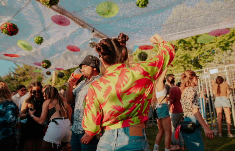 Um dos principais eventos de música eletrônica do mundo e com 19 anos de existência, o Picknic Électronik, acontece pela primeira vez no Brasil no sábado, 4 de março.