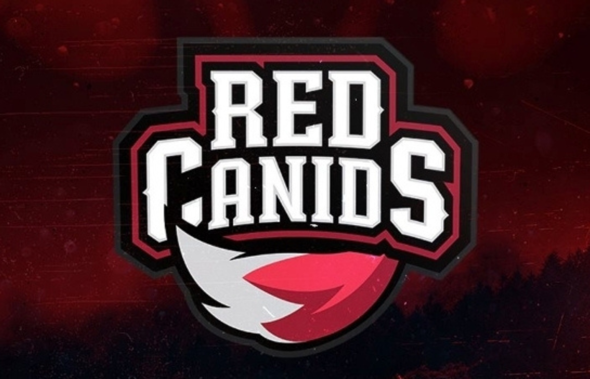 O time de Lol da RED Canids passou por momentos tensos na última quinta-feira (20). Dois assaltantes invadiram a casa dos jogadores e levaram roupas e um aparelho celular. Ninguém ficou ferido.