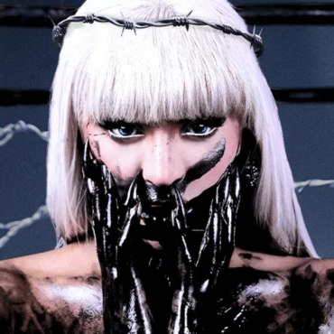 ELA ESTÁ INTERNACIONAL! Pabllo Vittar anunciou oficialmente a sua turnê de 'Noitada' que vai viajar por fora do Brasil. Com isso, a drag terá um encontro marcado com todos os seus fãs que moram em Seattle, Calgary, Vancouver, Orlando, Atlanta, Silver Spring, Brooklyn, Boston, Montreal, Toronto, Chicago, San Francisco e Los Angeles.