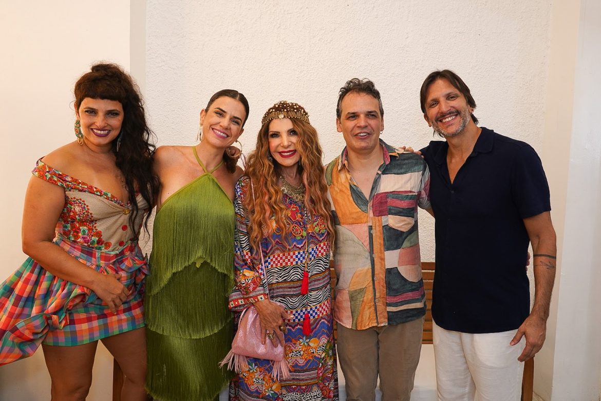 Livia Mattos, Mariana Aydar, Elba Ramalho, Marcelo Caldi e Carlos Prazeres - (Foto: Rafa Rocha)