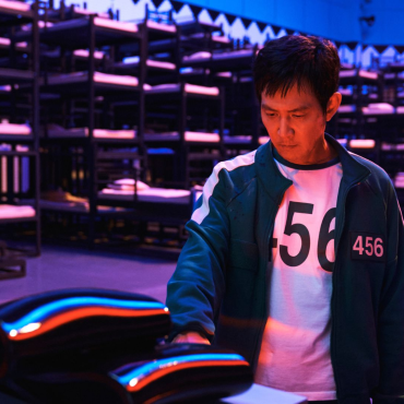 A Netflix divulgou o trailer da última temporada de "Round 6" neste sábado (31). O vídeo, divulgado pela plataforma de streaming, acende a expectativa dos fãs para o grandioso desfecho da série sul-coreana que se tornou um fenômeno global.