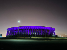 Mané Garrincha de Roxo por causa do BTS