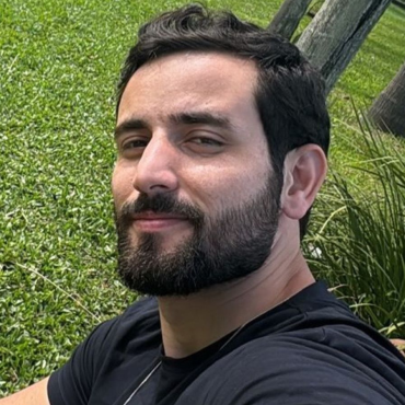 Matteus Amaral se pronunciou após a repercussão de notícias que envolvem uma suposta fraude para ingresso na faculdade por meio de cotas raciais em 2014.