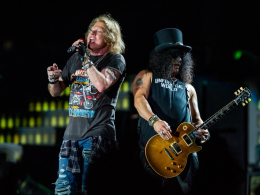A banda Guns N’ Roses anunciou, nesta sexta-feira (6), cinco apresentações no Brasil como parte da turnê mundial "Because What You Want and What You Get Are Two Completely Different Things".