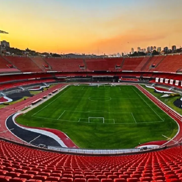 A Live Nation Brasil e o São Paulo Futebol Clube renovaram o contrato de exclusividade para realização de shows no estádio MorumBIS até 2031. O anúncio marca o início de um novo ciclo de grandes eventos no principal palco privado de São Paulo. A primeira apresentação sob o novo acordo será da banda Imagine Dragons, no dia 31 de outubro de 2025.