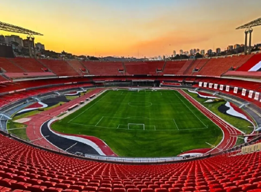 A Live Nation Brasil e o São Paulo Futebol Clube renovaram o contrato de exclusividade para realização de shows no estádio MorumBIS até 2031. O anúncio marca o início de um novo ciclo de grandes eventos no principal palco privado de São Paulo. A primeira apresentação sob o novo acordo será da banda Imagine Dragons, no dia 31 de outubro de 2025.