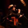 Zeeba lança EP “Atemporal” com regravação de Coldplay, música em homenagem a filha e Orquestra Villa Lobos